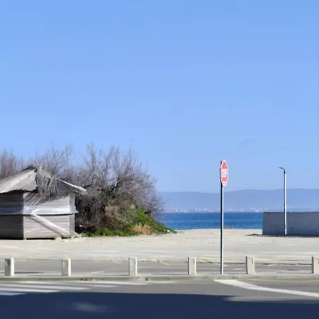 Apartament Golden Sunrise -