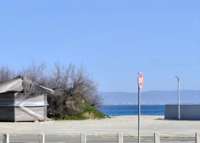 Apartment Golden Sunrise -